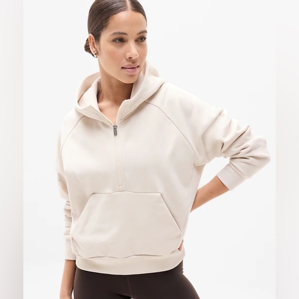 Athleta Women's pullover Beige Half-Zip Hoodie size medium